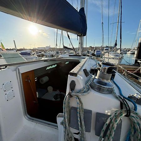 Barco A Vela Em Peniche - West Sailing Hotel Kültér fotó